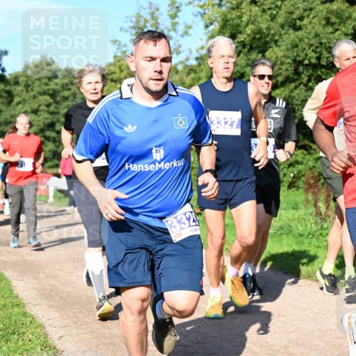 27.09.2026 - 35. Volkslauf durch das schöne Alstertal Dr. Thomas Lammeyer http://msf.ph/oto/10564788 27.09.2026 10:36:08 Laufen 3327, 3281, 332 meine-sportfotos.de