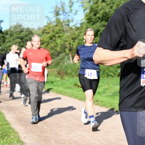 27.09.2026 - 35. Volkslauf durch das schöne Alstertal Dr. Thomas Lammeyer http://msf.ph/oto/10564800 27.09.2026 10:36:10 Laufen 142, 3324 meine-sportfotos.de