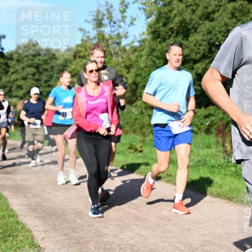 27.09.2026 - 35. Volkslauf durch das schöne Alstertal Dr. Thomas Lammeyer http://msf.ph/oto/10564835 27.09.2026 10:36:15 Laufen 3241 meine-sportfotos.de