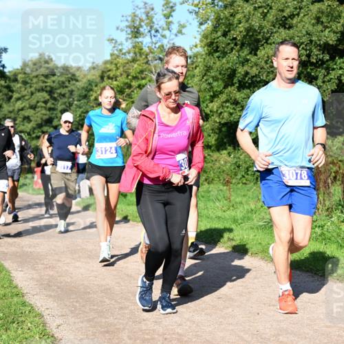 27.09.2026 - 35. Volkslauf durch das schöne Alstertal Dr. Thomas Lammeyer http://msf.ph/oto/10564837 27.09.2026 10:36:15 Laufen 117, 3124, 3078 meine-sportfotos.de