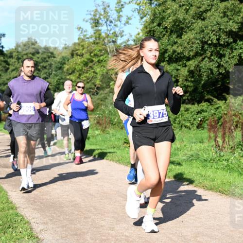 27.09.2026 - 35. Volkslauf durch das schöne Alstertal Dr. Thomas Lammeyer http://msf.ph/oto/10564885 27.09.2026 10:36:23 Laufen 3967, 3966, 3975 meine-sportfotos.de