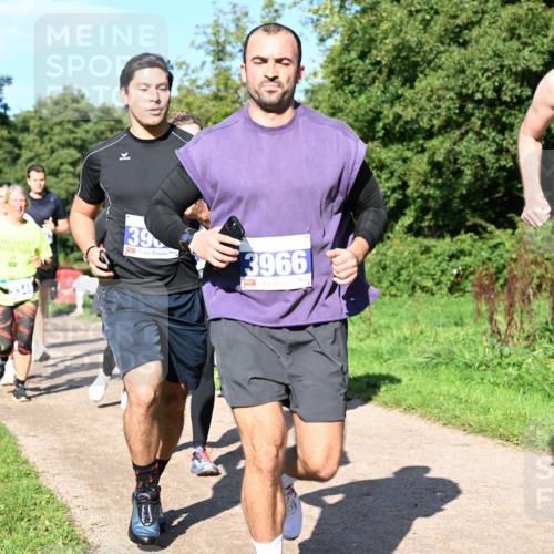 27.09.2026 - 35. Volkslauf durch das schöne Alstertal Dr. Thomas Lammeyer http://msf.ph/oto/10564896 27.09.2026 10:36:24 Laufen 39, 3966, 3411 meine-sportfotos.de