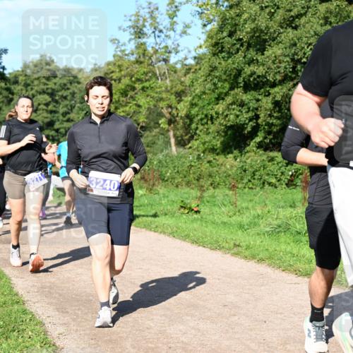 27.09.2026 - 35. Volkslauf durch das schöne Alstertal Dr. Thomas Lammeyer http://msf.ph/oto/10564988 27.09.2026 10:36:38 Laufen 3271, 3240, 3370 meine-sportfotos.de