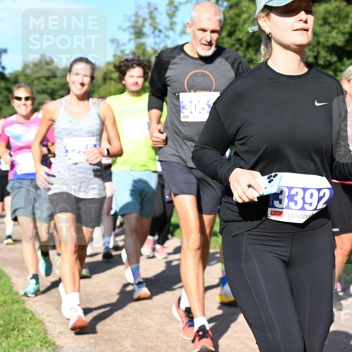 27.09.2026 - 35. Volkslauf durch das schöne Alstertal Dr. Thomas Lammeyer http://msf.ph/oto/10565023 27.09.2026 10:36:43 Laufen 305, 3392 meine-sportfotos.de