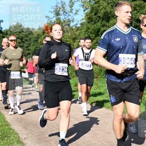 27.09.2026 - 35. Volkslauf durch das schöne Alstertal Dr. Thomas Lammeyer http://msf.ph/oto/10565043 27.09.2026 10:36:46 Laufen 3407, 3236, 3960, 3973, 3405 meine-sportfotos.de
