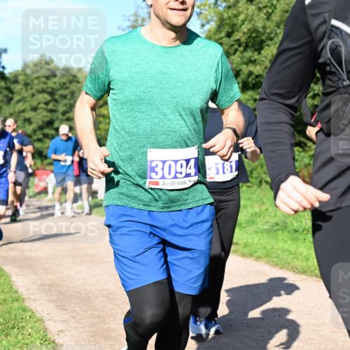 27.09.2026 - 35. Volkslauf durch das schöne Alstertal Dr. Thomas Lammeyer http://msf.ph/oto/10565075 27.09.2026 10:36:50 Laufen 3094, 3181, 318 meine-sportfotos.de