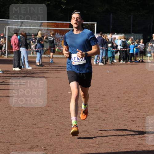 27.09.2026 - 35. Volkslauf durch das schöne Alstertal Strokosch-Dieckow http://msf.ph/oto/10565098 27.09.2026 11:12:57 Ziel 3430 meine-sportfotos.de