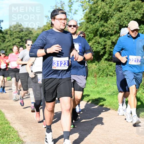 27.09.2026 - 35. Volkslauf durch das schöne Alstertal Dr. Thomas Lammeyer http://msf.ph/oto/10565113 27.09.2026 10:36:55 Laufen 3123, 3217 meine-sportfotos.de