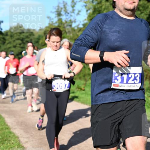 27.09.2026 - 35. Volkslauf durch das schöne Alstertal Dr. Thomas Lammeyer http://msf.ph/oto/10565121 27.09.2026 10:36:56 Laufen 3097, 3123 meine-sportfotos.de