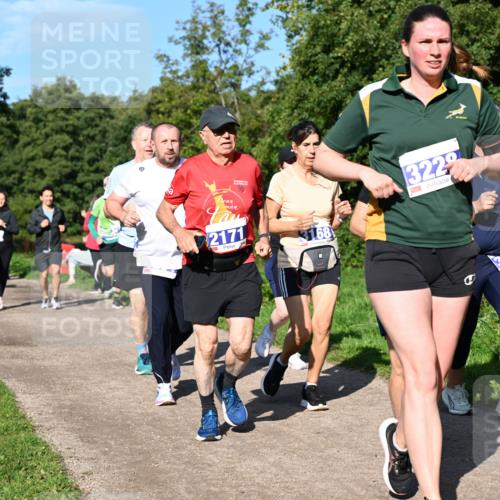 27.09.2026 - 35. Volkslauf durch das schöne Alstertal Dr. Thomas Lammeyer http://msf.ph/oto/10565147 27.09.2026 10:36:59 Laufen 3229, 2171, 3957 meine-sportfotos.de
