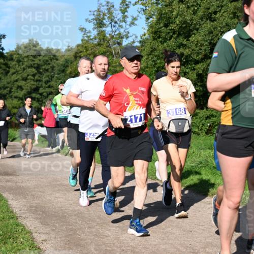 27.09.2026 - 35. Volkslauf durch das schöne Alstertal Dr. Thomas Lammeyer http://msf.ph/oto/10565149 27.09.2026 10:36:59 Laufen 1329, 2171, 3168, 3228, 3957 meine-sportfotos.de