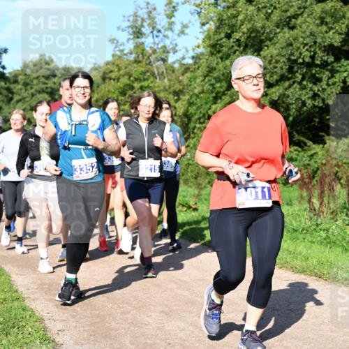 27.09.2026 - 35. Volkslauf durch das schöne Alstertal Dr. Thomas Lammeyer http://msf.ph/oto/10565219 27.09.2026 10:37:08 Laufen 3352, 3215, 386, 3011 meine-sportfotos.de