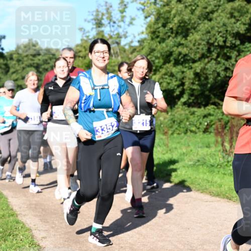27.09.2026 - 35. Volkslauf durch das schöne Alstertal Dr. Thomas Lammeyer http://msf.ph/oto/10565226 27.09.2026 10:37:08 Laufen 13352, 3215, 3011, 1 meine-sportfotos.de