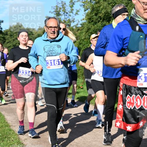 27.09.2026 - 35. Volkslauf durch das schöne Alstertal Dr. Thomas Lammeyer http://msf.ph/oto/10565267 27.09.2026 10:37:13 Laufen 3334, 3161, 3170 meine-sportfotos.de