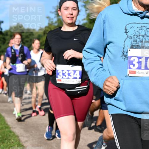 27.09.2026 - 35. Volkslauf durch das schöne Alstertal Dr. Thomas Lammeyer http://msf.ph/oto/10565278 27.09.2026 10:37:14 Laufen 3334, 3161 meine-sportfotos.de
