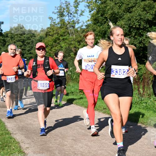 27.09.2026 - 35. Volkslauf durch das schöne Alstertal Dr. Thomas Lammeyer http://msf.ph/oto/10565319 27.09.2026 10:37:19 Laufen 3248, 3169, 253, 301, 3382, 3381 meine-sportfotos.de