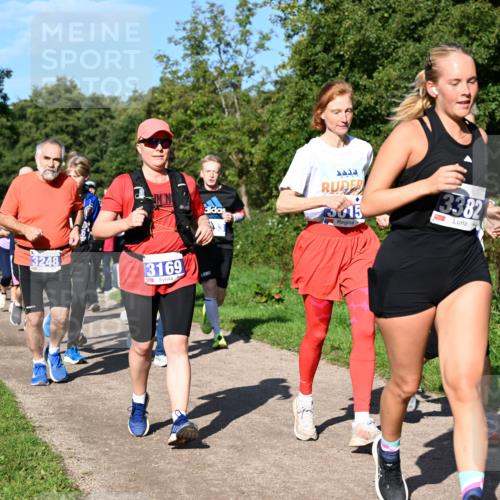 27.09.2026 - 35. Volkslauf durch das schöne Alstertal Dr. Thomas Lammeyer http://msf.ph/oto/10565321 27.09.2026 10:37:19 Laufen 3248, 15015, 13382, 338, 3169 meine-sportfotos.de