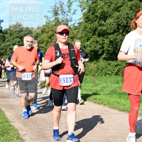 27.09.2026 - 35. Volkslauf durch das schöne Alstertal Dr. Thomas Lammeyer http://msf.ph/oto/10565328 27.09.2026 10:37:20 Laufen 3248, 3169, 15 meine-sportfotos.de