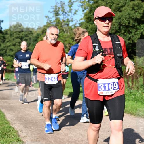 27.09.2026 - 35. Volkslauf durch das schöne Alstertal Dr. Thomas Lammeyer http://msf.ph/oto/10565334 27.09.2026 10:37:20 Laufen 3248, 3169 meine-sportfotos.de