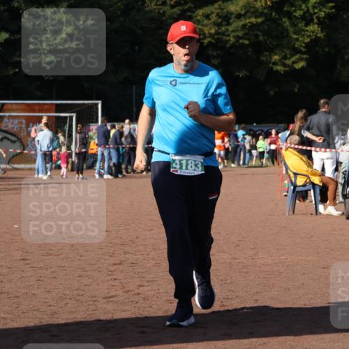 27.09.2026 - 35. Volkslauf durch das schöne Alstertal Strokosch-Dieckow http://msf.ph/oto/10565382 27.09.2026 11:11:12 Ziel 4183 meine-sportfotos.de