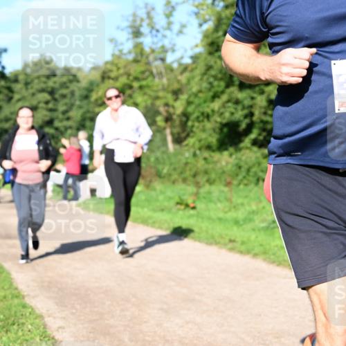 27.09.2026 - 35. Volkslauf durch das schöne Alstertal Dr. Thomas Lammeyer http://msf.ph/oto/10565512 27.09.2026 10:37:40 Laufen 3054 meine-sportfotos.de