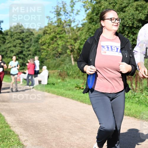 27.09.2026 - 35. Volkslauf durch das schöne Alstertal Dr. Thomas Lammeyer http://msf.ph/oto/10565536 27.09.2026 10:37:42 Laufen 3197, 3199 meine-sportfotos.de