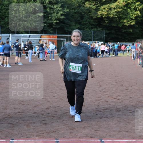 27.09.2026 - 35. Volkslauf durch das schöne Alstertal Strokosch-Dieckow http://msf.ph/oto/10565540 27.09.2026 11:10:37 Ziel 4181 meine-sportfotos.de