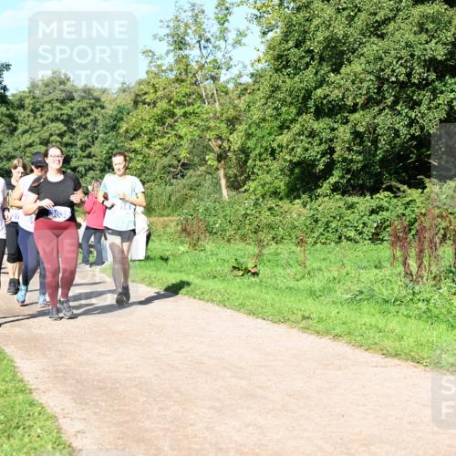 27.09.2026 - 35. Volkslauf durch das schöne Alstertal Dr. Thomas Lammeyer http://msf.ph/oto/10565557 27.09.2026 10:37:45 Laufen 3037, 997, 3038 meine-sportfotos.de