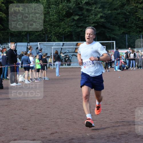 27.09.2026 - 35. Volkslauf durch das schöne Alstertal Strokosch-Dieckow http://msf.ph/oto/10565613 27.09.2026 11:09:32 Ziel 3360 meine-sportfotos.de
