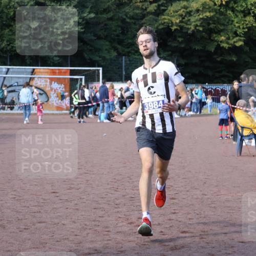 27.09.2026 - 35. Volkslauf durch das schöne Alstertal Strokosch-Dieckow http://msf.ph/oto/10565653 27.09.2026 11:09:06 Ziel 3984 meine-sportfotos.de