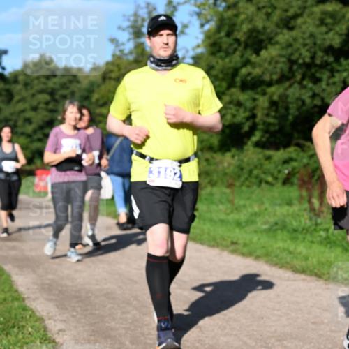 27.09.2026 - 35. Volkslauf durch das schöne Alstertal Dr. Thomas Lammeyer http://msf.ph/oto/10565675 27.09.2026 10:37:58 Laufen 3192, 3193 meine-sportfotos.de