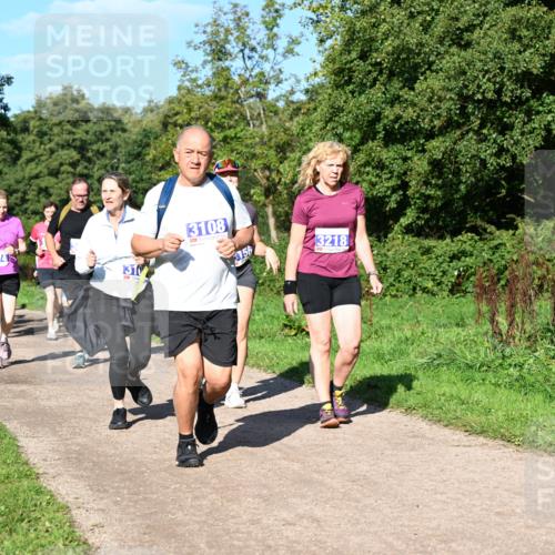 27.09.2026 - 35. Volkslauf durch das schöne Alstertal Dr. Thomas Lammeyer http://msf.ph/oto/10565743 27.09.2026 10:38:09 Laufen 3074, 310, 3108, 156, 3218 meine-sportfotos.de