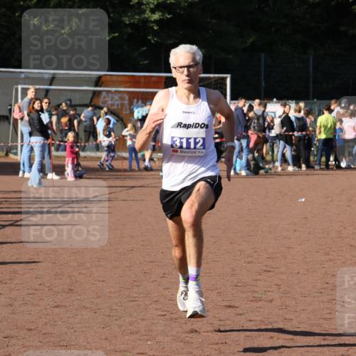 27.09.2026 - 35. Volkslauf durch das schöne Alstertal Strokosch-Dieckow http://msf.ph/oto/10565755 27.09.2026 11:08:16 Ziel 3112, 4112 meine-sportfotos.de