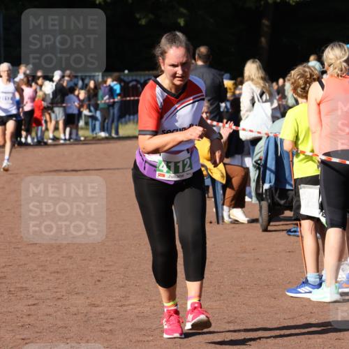 27.09.2026 - 35. Volkslauf durch das schöne Alstertal Strokosch-Dieckow http://msf.ph/oto/10565771 27.09.2026 11:08:12 Ziel 3112, 4112 meine-sportfotos.de