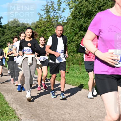 27.09.2026 - 35. Volkslauf durch das schöne Alstertal Dr. Thomas Lammeyer http://msf.ph/oto/10565798 27.09.2026 10:38:15 Laufen 3073, 3043, 3076, 3044, 742 meine-sportfotos.de