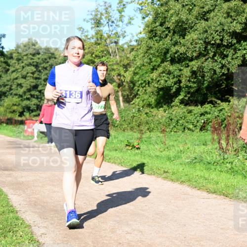 27.09.2026 - 35. Volkslauf durch das schöne Alstertal Dr. Thomas Lammeyer http://msf.ph/oto/10565907 27.09.2026 10:38:27 Laufen 3136, 4077, 18, 3998 meine-sportfotos.de
