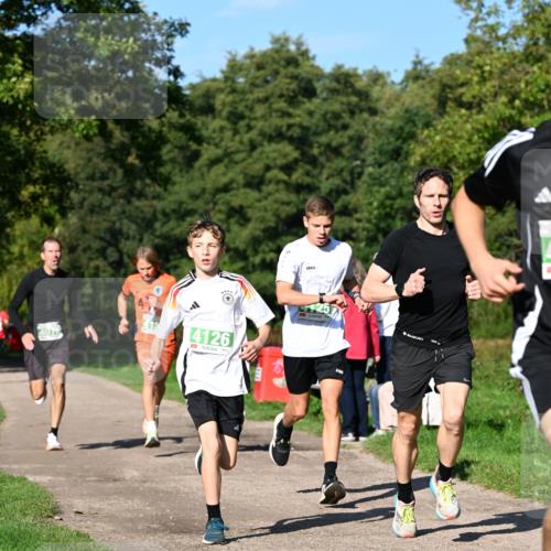 27.09.2026 - 35. Volkslauf durch das schöne Alstertal Dr. Thomas Lammeyer http://msf.ph/oto/10565977 27.09.2026 10:38:56 Laufen 4075, 4126 meine-sportfotos.de