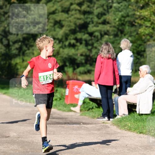 27.09.2026 - 35. Volkslauf durch das schöne Alstertal Dr. Thomas Lammeyer http://msf.ph/oto/10566026 27.09.2026 10:39:04 Laufen 4124 meine-sportfotos.de