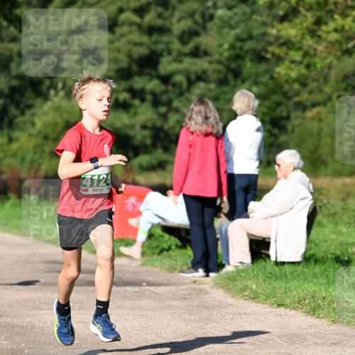 27.09.2026 - 35. Volkslauf durch das schöne Alstertal Dr. Thomas Lammeyer http://msf.ph/oto/10566028 27.09.2026 10:39:04 Laufen 4124 meine-sportfotos.de