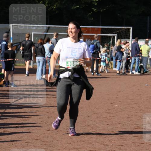 27.09.2026 - 35. Volkslauf durch das schöne Alstertal Strokosch-Dieckow http://msf.ph/oto/10566318 27.09.2026 11:05:07 Ziel 4086 meine-sportfotos.de