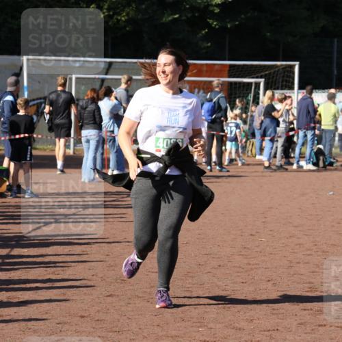 27.09.2026 - 35. Volkslauf durch das schöne Alstertal Strokosch-Dieckow http://msf.ph/oto/10566323 27.09.2026 11:05:07 Ziel 4086 meine-sportfotos.de