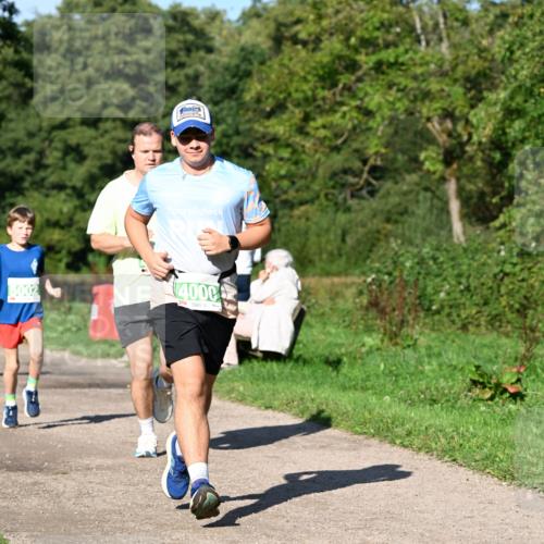 27.09.2026 - 35. Volkslauf durch das schöne Alstertal Dr. Thomas Lammeyer http://msf.ph/oto/10566445 27.09.2026 10:40:15 Laufen 5002, 4000 meine-sportfotos.de