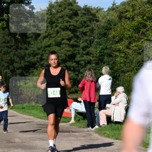 27.09.2026 - 35. Volkslauf durch das schöne Alstertal Dr. Thomas Lammeyer http://msf.ph/oto/10566524 27.09.2026 10:40:27 Laufen 4109, 8715 meine-sportfotos.de