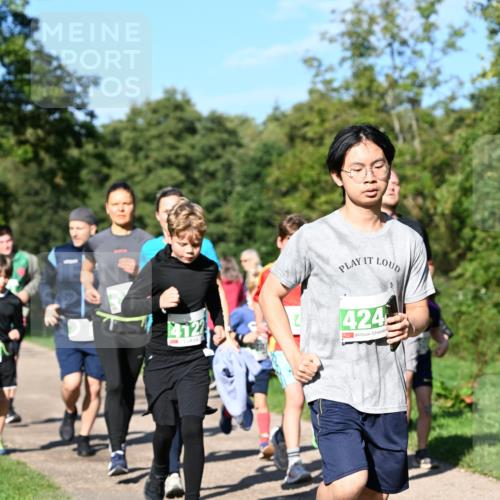 27.09.2026 - 35. Volkslauf durch das schöne Alstertal Dr. Thomas Lammeyer http://msf.ph/oto/10566585 27.09.2026 10:40:41 Laufen 412, 424 meine-sportfotos.de
