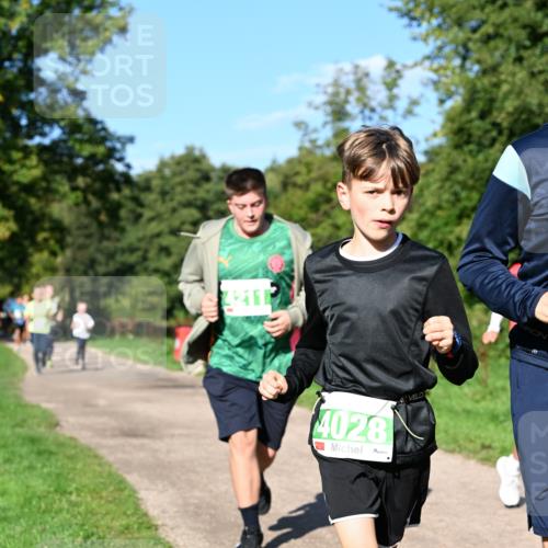 27.09.2026 - 35. Volkslauf durch das schöne Alstertal Dr. Thomas Lammeyer http://msf.ph/oto/10566614 27.09.2026 10:40:45 Laufen 4211, 4028 meine-sportfotos.de