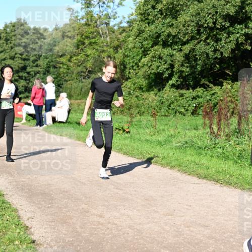 27.09.2026 - 35. Volkslauf durch das schöne Alstertal Dr. Thomas Lammeyer http://msf.ph/oto/10566944 27.09.2026 10:41:42 Laufen 4092, 4081 meine-sportfotos.de