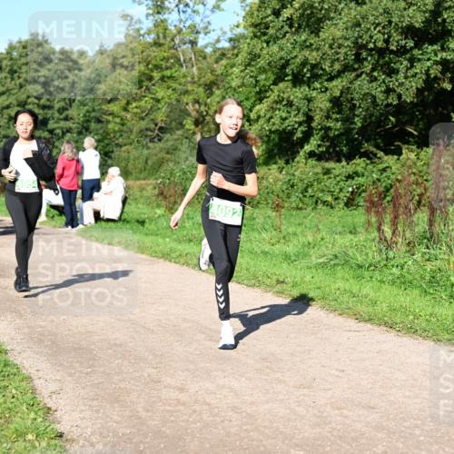 27.09.2026 - 35. Volkslauf durch das schöne Alstertal Dr. Thomas Lammeyer http://msf.ph/oto/10566946 27.09.2026 10:41:43 Laufen 4954, 4092 meine-sportfotos.de