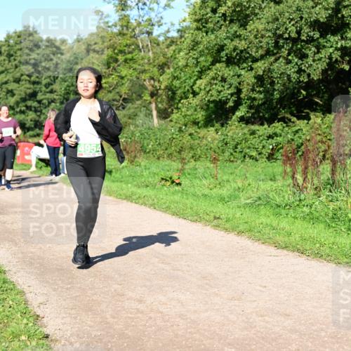 27.09.2026 - 35. Volkslauf durch das schöne Alstertal Dr. Thomas Lammeyer http://msf.ph/oto/10566959 27.09.2026 10:41:44 Laufen 4954 meine-sportfotos.de