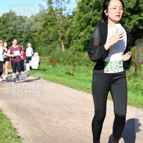 27.09.2026 - 35. Volkslauf durch das schöne Alstertal Dr. Thomas Lammeyer http://msf.ph/oto/10566976 27.09.2026 10:41:46 Laufen 4954 meine-sportfotos.de