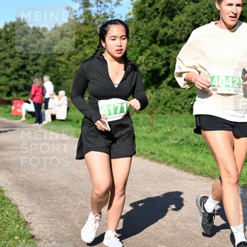 27.09.2026 - 35. Volkslauf durch das schöne Alstertal Dr. Thomas Lammeyer http://msf.ph/oto/10567032 27.09.2026 10:41:52 Laufen 4171, 4042, 4040 meine-sportfotos.de